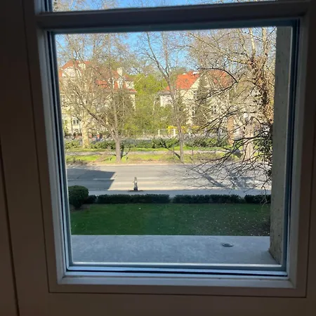 Dom Studencki Hanka * بوزنان