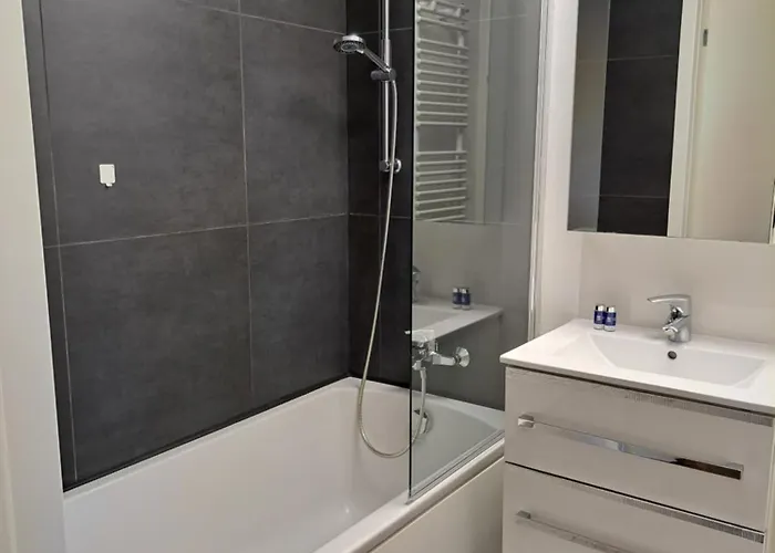 Dom Studencki Hanka Hostel *